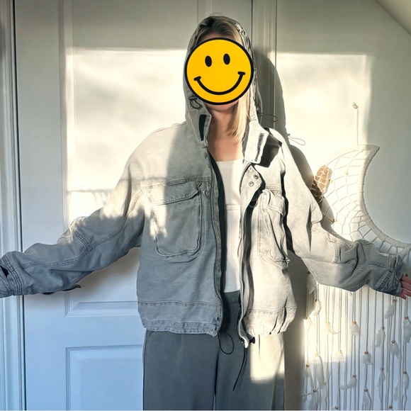 Zara Black Jacket - Picture 1 of 4